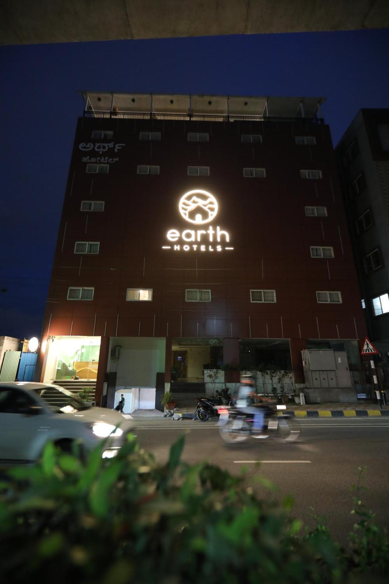 Earth Hotels Bangalore Bagian luar foto