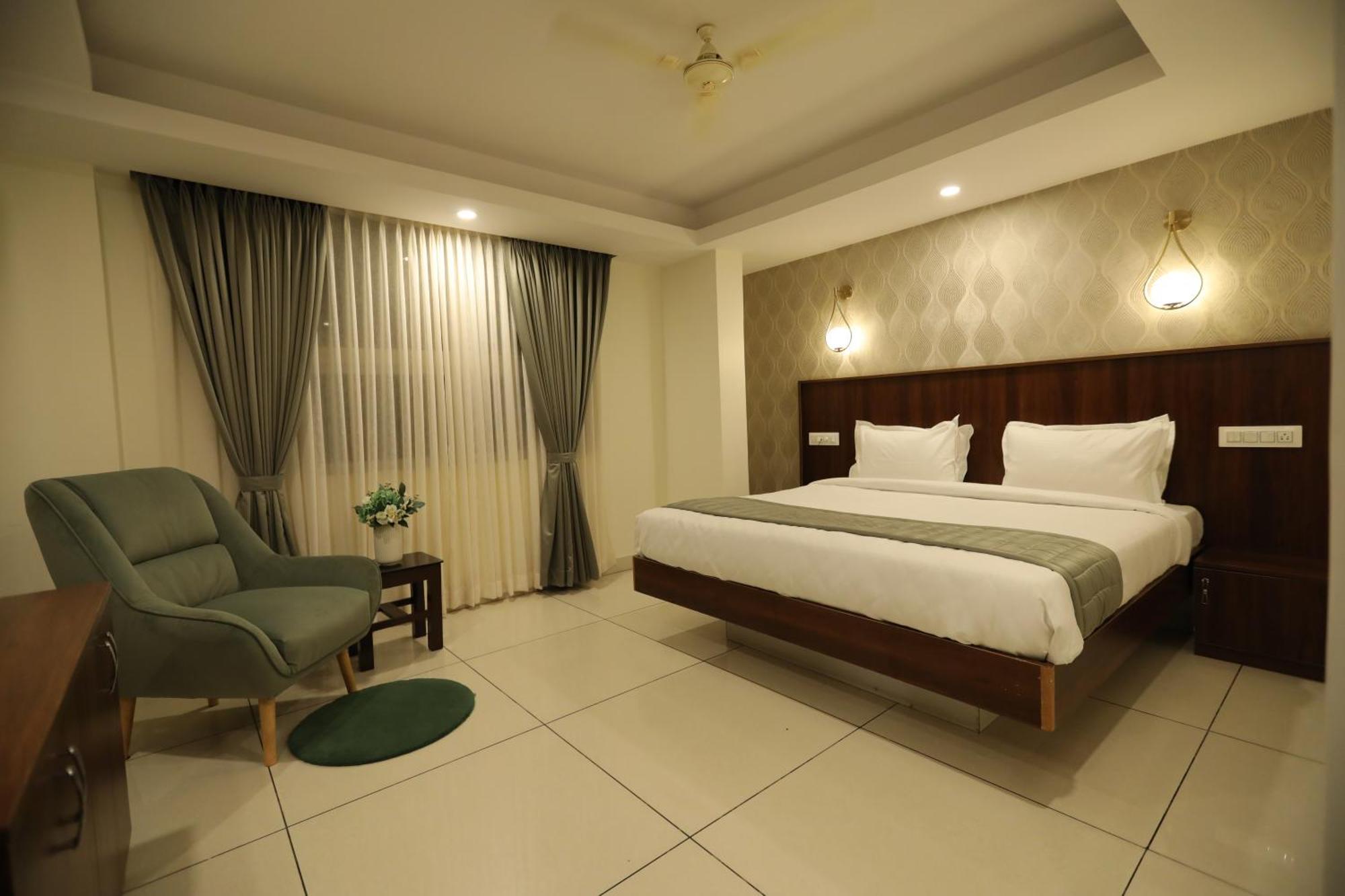 Earth Hotels Bangalore Bagian luar foto